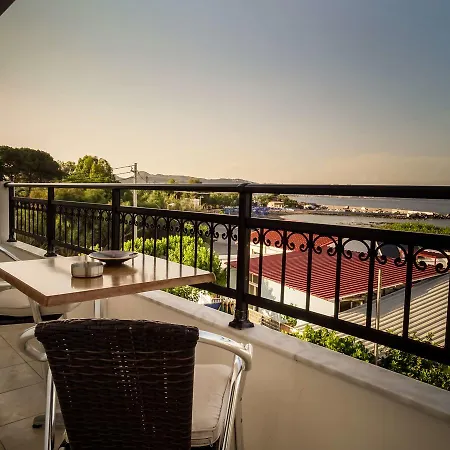 Tsambikos Apts * פליראקי