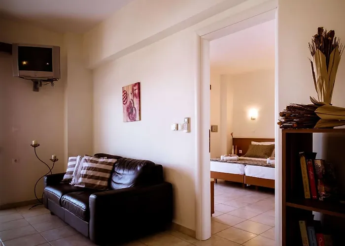 شقة Tsambikos Apts