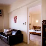 דירה Tsambikos Apts