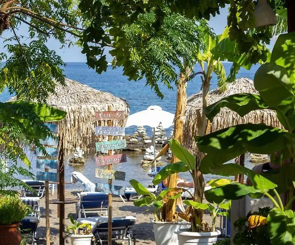 Tsambikos Apts Апартаменты