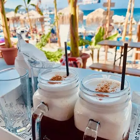 Tsambikos Apts דירה