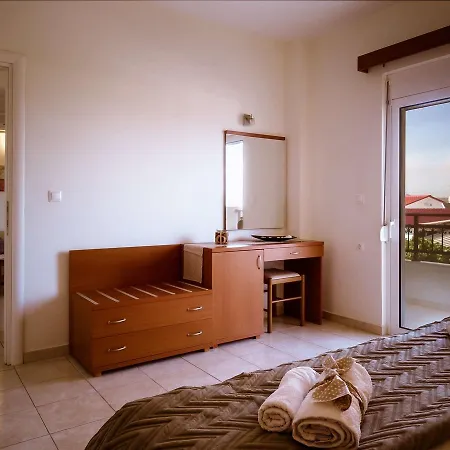 Tsambikos Apts Apartman *