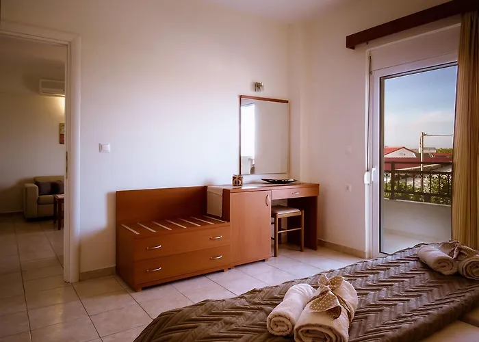 Tsambikos Apts Apartman *